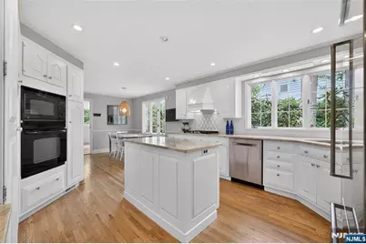241 Avondale Road, Ridgewood, NJ 07450 - Photo 11