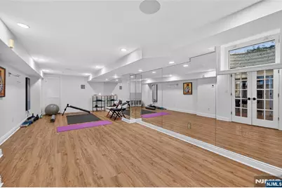 241 Avondale Road, Ridgewood, NJ 07450 - Photo 29