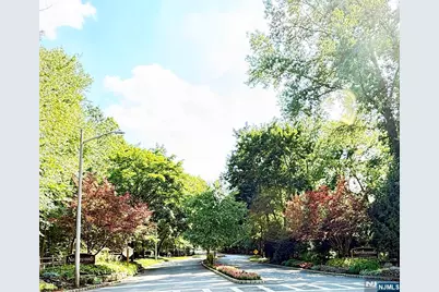814 Hemlock Court, Norwood, NJ 07648 - Photo 3