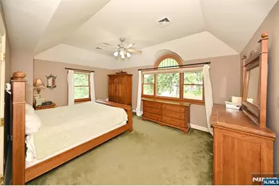 8 Myrtle Street, Montvale, NJ 07645 - Photo 33