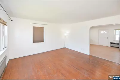 54 Avenue B, Lodi, NJ 07644 - Photo 11
