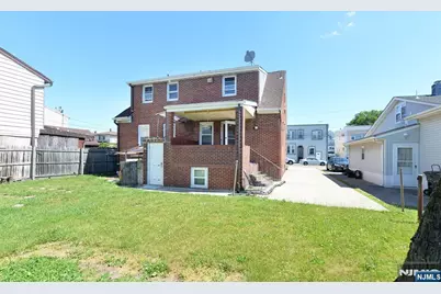 54 Avenue B, Lodi, NJ 07644 - Photo 3