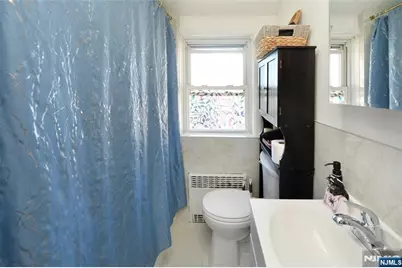 54 Avenue B, Lodi, NJ 07644 - Photo 15