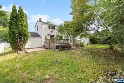 346 E Woodland Road, New Milford, NJ 07646 - Photo 33