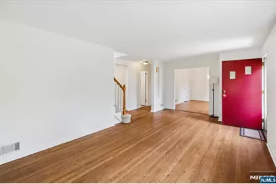 346 E Woodland Road, New Milford, NJ 07646 - Photo 7