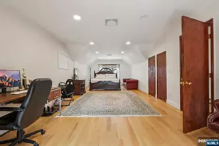 1060 Briar Way, Fort Lee, NJ 07024 - Photo 21