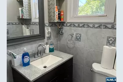 570 Broad Street, Carlstadt, NJ 07072 - Photo 11