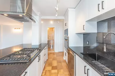 6600 Jfk Blvd E 19L #19L, West New York, NJ 07093 - Photo 5