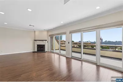 300 Gorge Road 57 #57, Cliffside Park, NJ 07010 - Photo 21