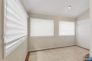 300 Gorge Road 57, Cliffside Park, NJ 07010 - Photo 5