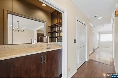 300 Gorge Road 57 #57, Cliffside Park, NJ 07010 - Photo 13