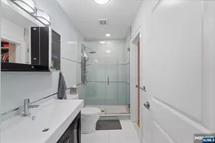 838 Park Ave 2, Hoboken, NJ 07030 - Photo 15