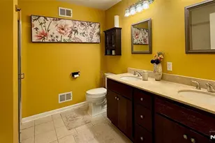 10 Terrace Ave 11, Hasbrouck Heights, NJ 07604 - Photo 9