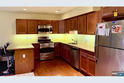 10 Terrace Avenue 11 #11, Hasbrouck Heights, NJ 07604 - Photo 19