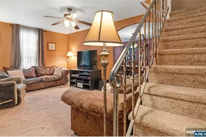 22 Passaic Avenue, Hasbrouck Heights, NJ 07604 - Photo 9
