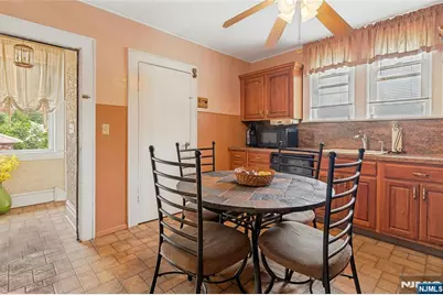 22 Passaic Avenue, Hasbrouck Heights, NJ 07604 - Photo 17