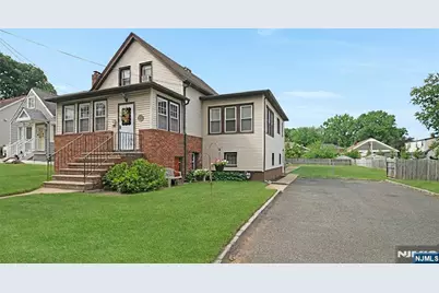 22 Passaic Avenue, Hasbrouck Heights, NJ 07604 - Photo 3