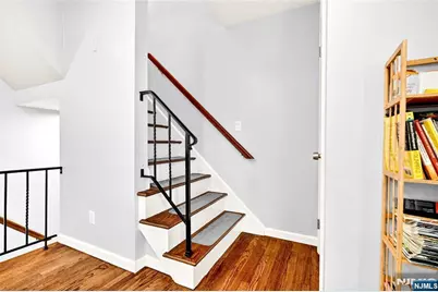 166 Pleasant Avenue, Bergenfield, NJ 07621 - Photo 23