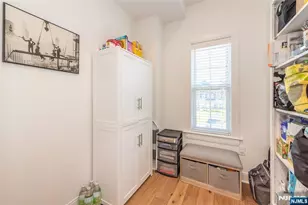 8 Deans Ct, Fairfield, NJ 07004 - Photo 15