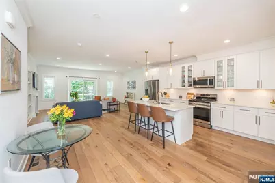 8 Deans Court, Fairfield, NJ 07004 - Photo 13