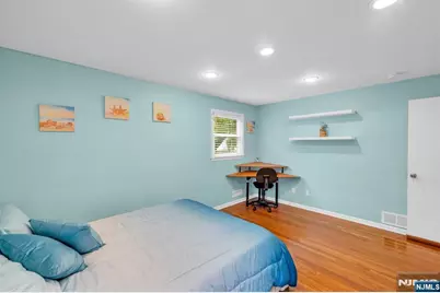 550 Englewood Avenue, Teaneck Township, NJ 07666 - Photo 17