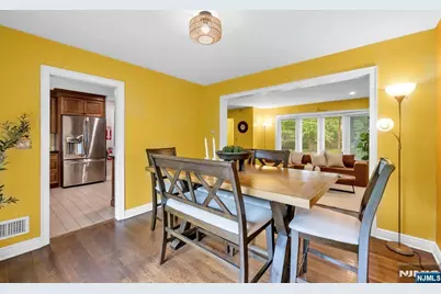 550 Englewood Avenue, Teaneck Township, NJ 07666 - Photo 9