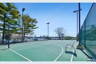 1077 River Road 606 #606, Edgewater, NJ 07020 - Photo 5