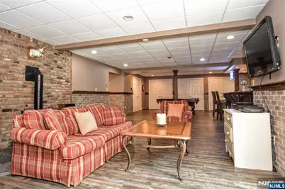 958 Arapaho Trail, Franklin Lakes, NJ 07417 - Photo 35