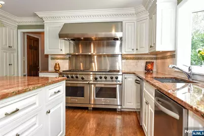 958 Arapaho Trail, Franklin Lakes, NJ 07417 - Photo 13
