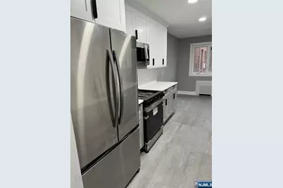 520 Broad Avenue 5 #5, Englewood, NJ 07631 - Photo 3