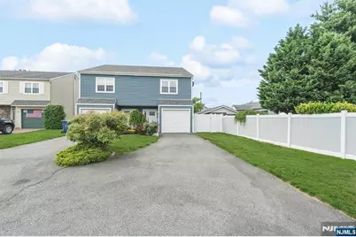 52 Reilly Court, Hackensack, NJ 07601 - Photo 1