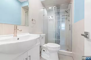 52 Reilly Ct, Hackensack, NJ 07601 - Photo 21