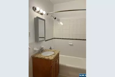 7427 Boulevard East A #a, North Bergen, NJ 07047 - Photo 3