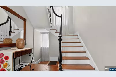 230 Satterthwaite Avenue, Nutley, NJ 07110 - Photo 11