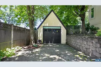 230 Satterthwaite Avenue, Nutley, NJ 07110 - Photo 3