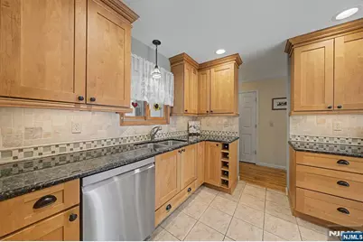 29 Minnehaha Boulevard, Oakland, NJ 07436 - Photo 11