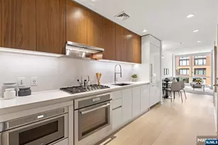 1000 Maxwell Ln 10E, Hoboken, NJ 07030 - Photo 1