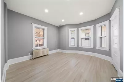 1624 Center Avenue 2nd Floor #2nd Floor, Fort Lee, NJ 07024 - Photo 5