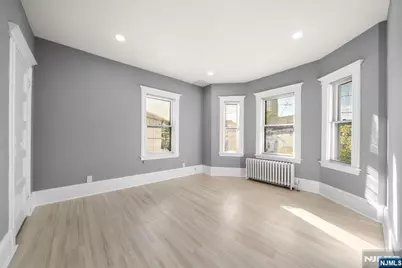 1624 Center Avenue 2nd Floor #2nd Floor, Fort Lee, NJ 07024 - Photo 3