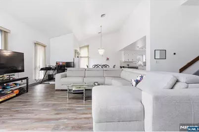 52 Adams Terrace, Clifton, NJ 07013 - Photo 5