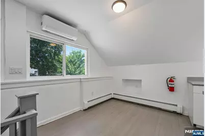 172 W Madison Avenue, Dumont, NJ 07628 - Photo 27