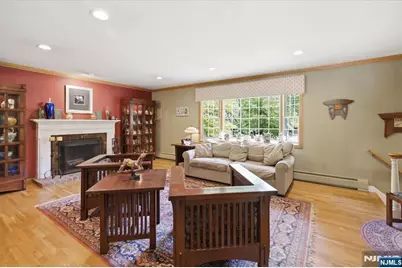 507 Terhune Terrace, Wyckoff Township, NJ 07481 - Photo 5