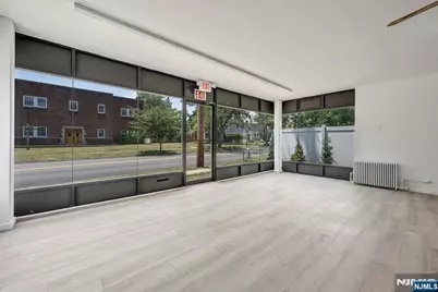 172 W Madison Avenue Storefront &amp; Ga #Storefront &amp; Ga, Dumont, NJ 07628 - Photo 5