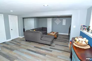 307 Dorothy St, Fair Lawn, NJ 07410 - Photo 5