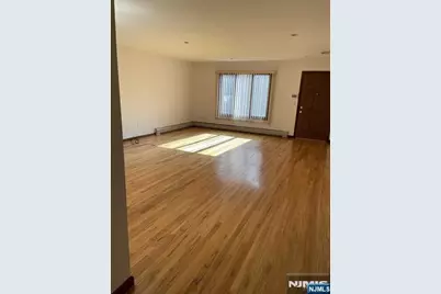535 Hillside Avenue 1 #1, Palisades Park, NJ 07650 - Photo 3