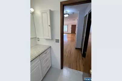 535 Hillside Avenue 1 #1, Palisades Park, NJ 07650 - Photo 21