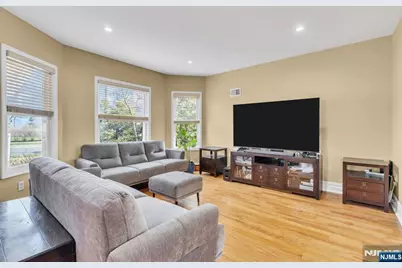 467 Summit, Hackensack, NJ 07601 - Photo 7