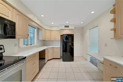 12 Glenwood Avenue, Demarest, NJ 07627 - Photo 11