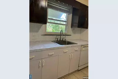 1516 Center Avenue, Fort Lee, NJ 07024 - Photo 11