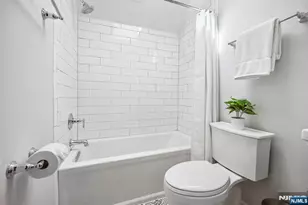 182 Clarken Dr 27, West Orange Township, NJ 07052 - Photo 27